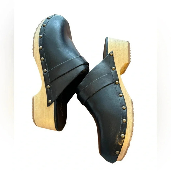 Free People Callum Clogs Black Leather Studded Wooden Base Size 37 6.5 - Picture 5 of 7